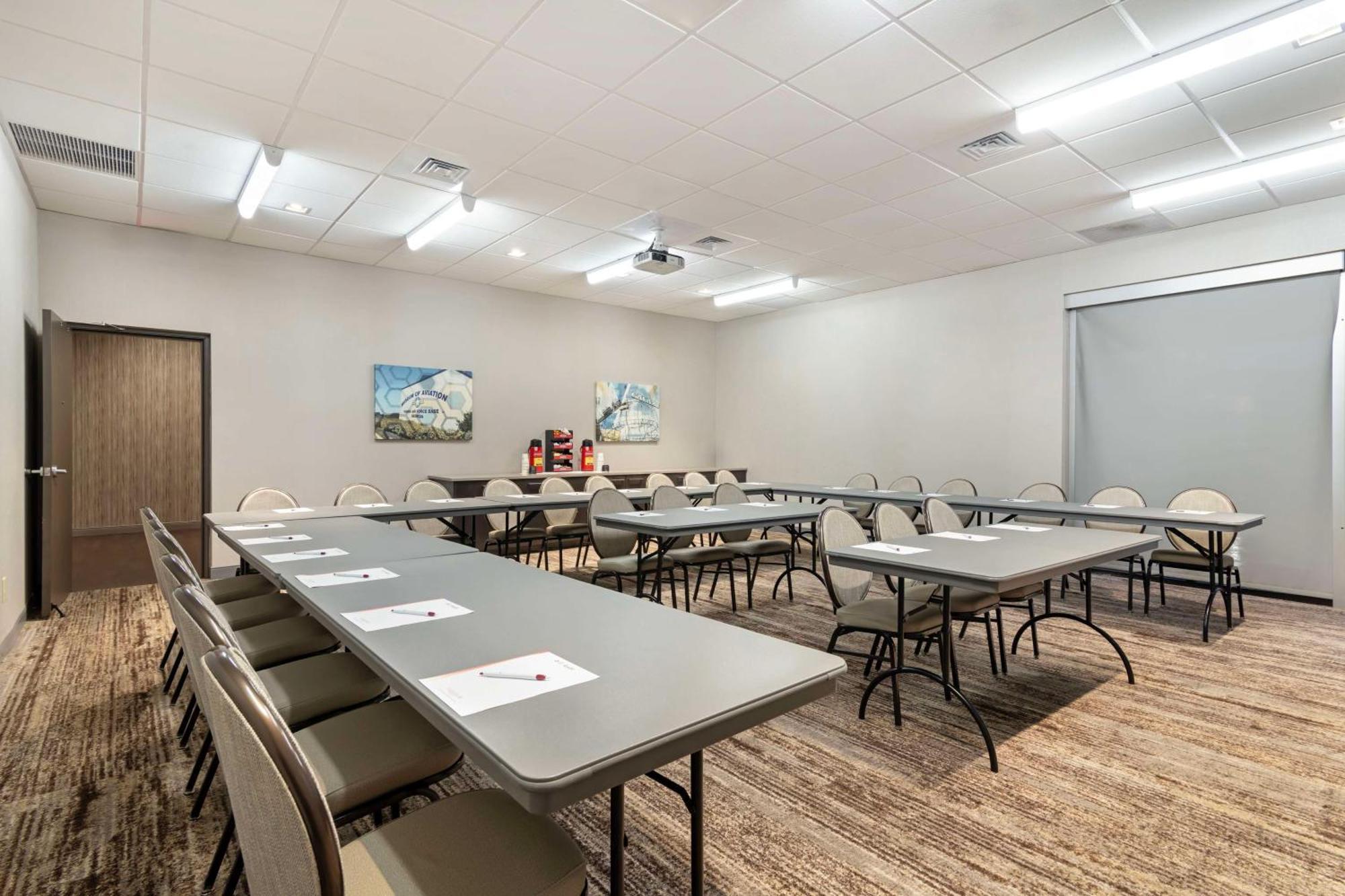 Best Western Plus Executive Residency Rigby'S Water World Hotel Warner Robins Exterior foto